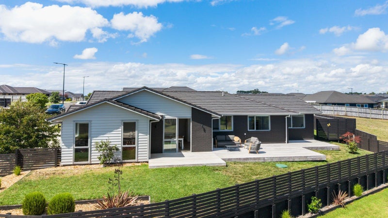 11 Waikohi AVE, Glenbrook, Glenbrook - Carousel 1