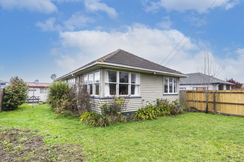 1/14 Morrison Avenue, Northcote, Christchurch - Carousel 1