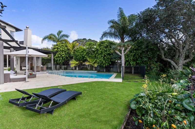 2/2 Clifton Road, Hauraki, Auckland - Carousel 2
