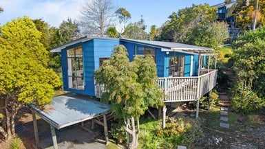 12 Win Grove, Hatfields Beach, Orewa - Carousel 1