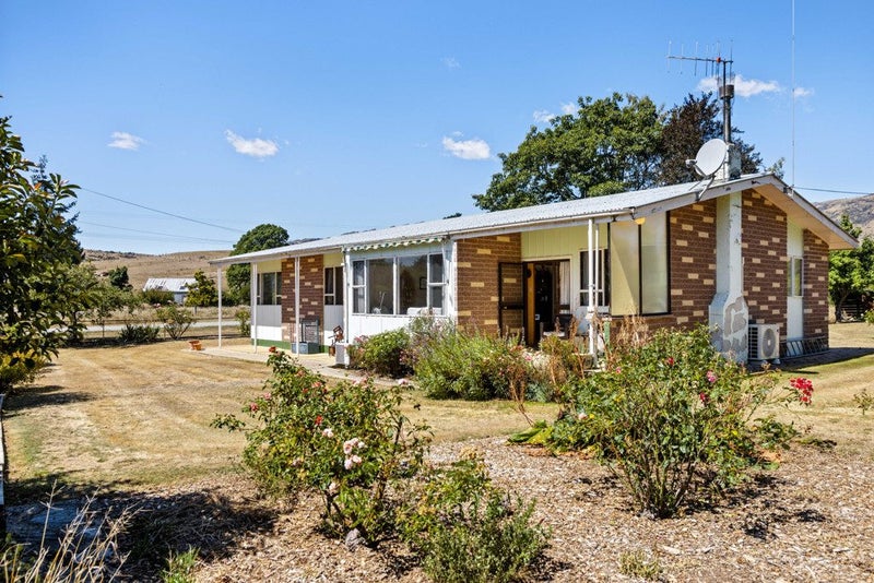 6 Cambridge Road, Patearoa, Patearoa - Carousel 2