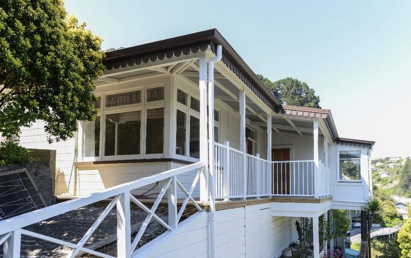 5 Kowhai Road, Bluff Hill, Napier - Carousel 1
