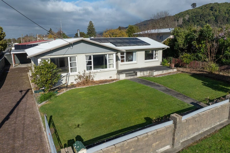44 Harrison Street West, Featherston - Carousel 1