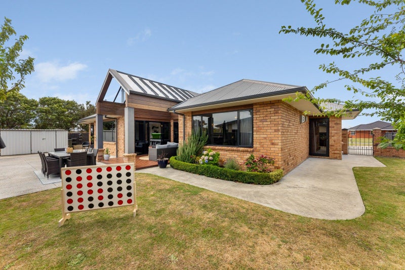 5 Crabapple Close, Milson, Palmerston North - Carousel 1