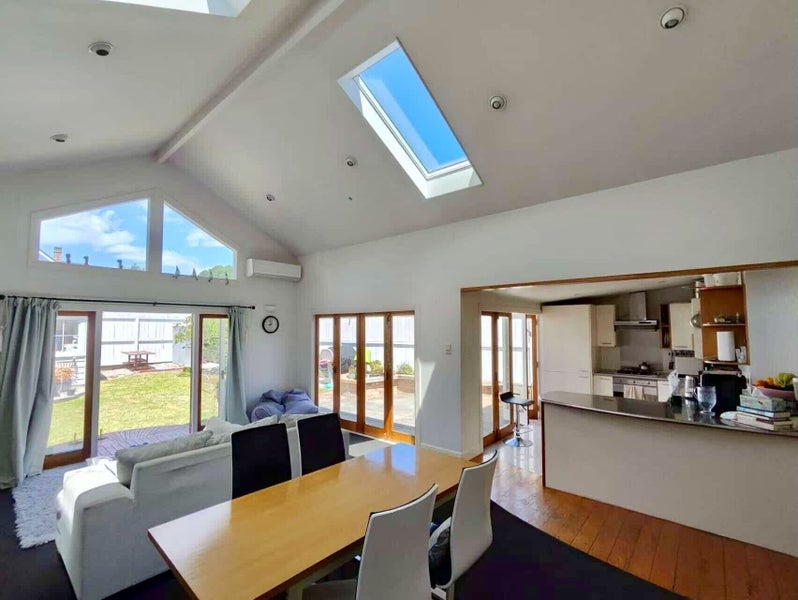 12 Green Street, Saint Marys Bay, Auckland - Carousel 2