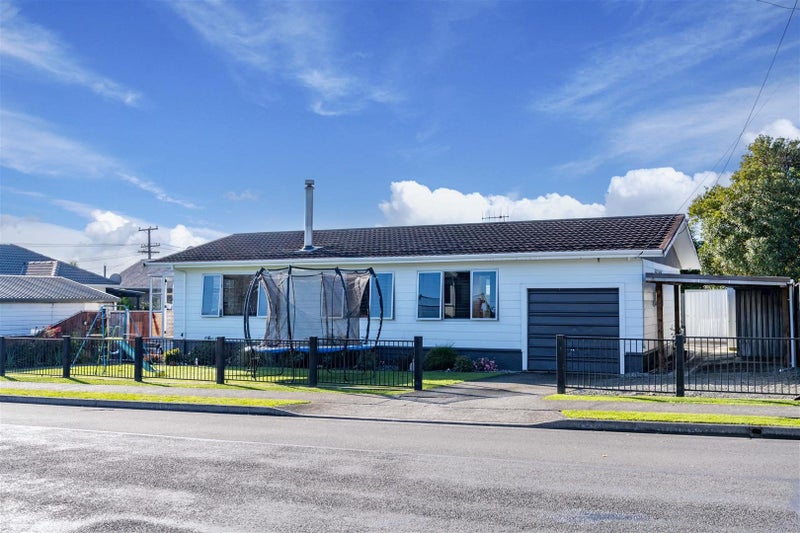 1/6 Louisson Avenue, Stoke, Nelson - Carousel 2