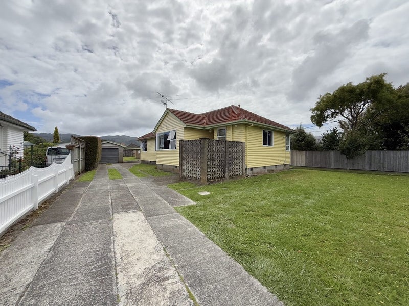 80 Thackeray Street, Trentham, Upper Hutt - Carousel 1