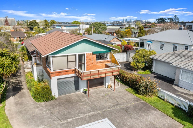 3/1 Dominion Street, Takapuna, Auckland - Carousel 1