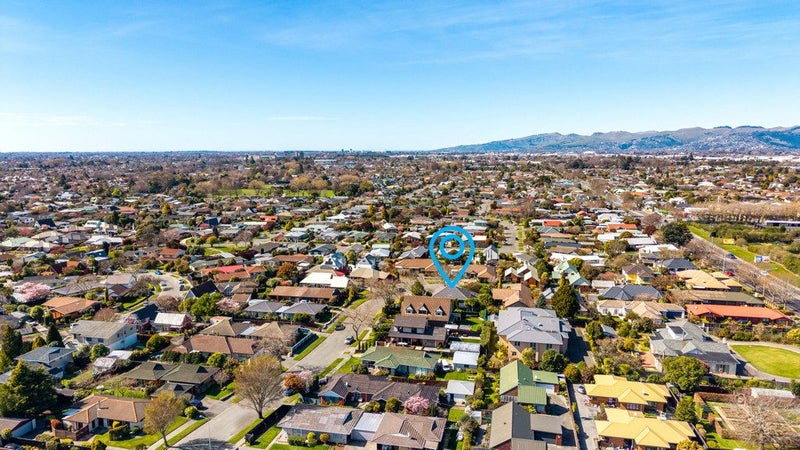 13 Broadfell Avenue, Avonhead, Christchurch - Carousel 26