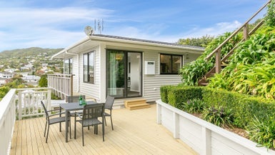 29 Chamberlain Road, Karori, Wellington - Carousel 1