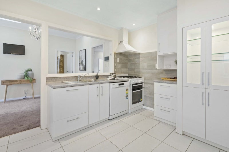 45 Pharazyn Street, Melling, Lower Hutt - Carousel 2