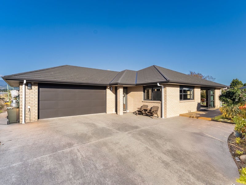17 Dal Din Drive, Otaki - Carousel 1