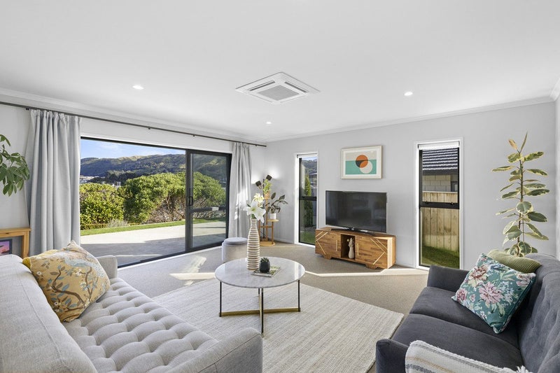 148 John Burke DR, Aotea, PORIRUA - Carousel 2