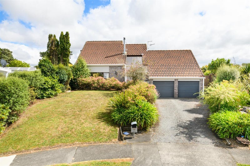 14 Dunsinane Place, Marton - Carousel 1