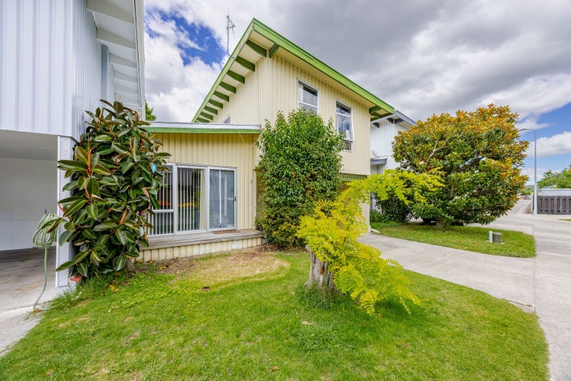 2/51 Avenue Road, Greenmeadows, Napier - Carousel 9