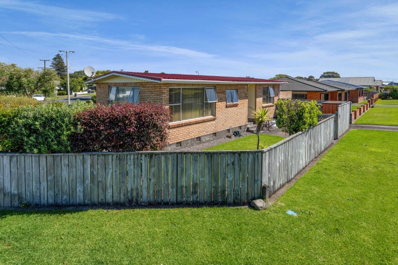 38 Clemow Road, Fitzroy, New Plymouth - Carousel 1
