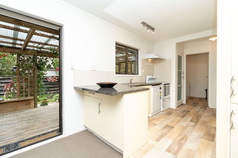 13 Sandford Place, Chartwell, Hamilton - Carousel 2