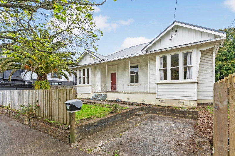 12 Malvern Road, Morningside, Auckland - Carousel 1