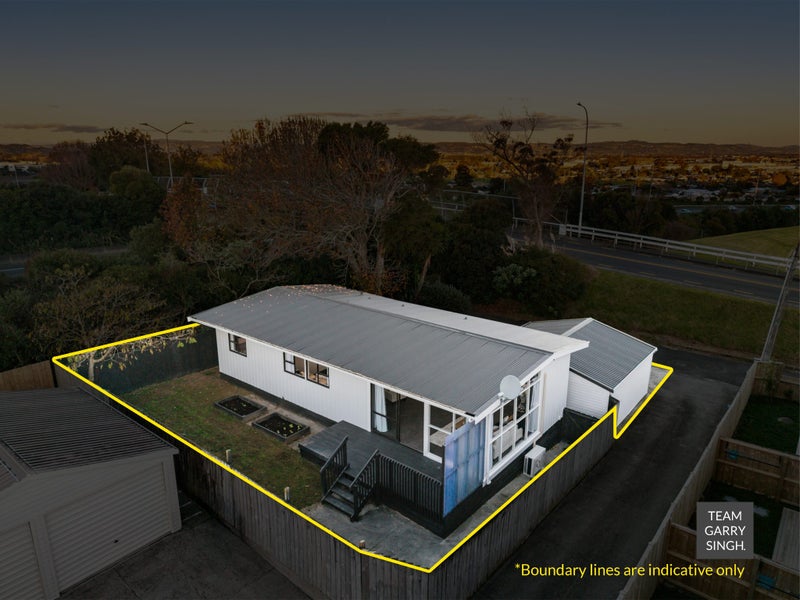 90 Alfriston Road, Manurewa East, Manukau City, Auckland - Carousel 1