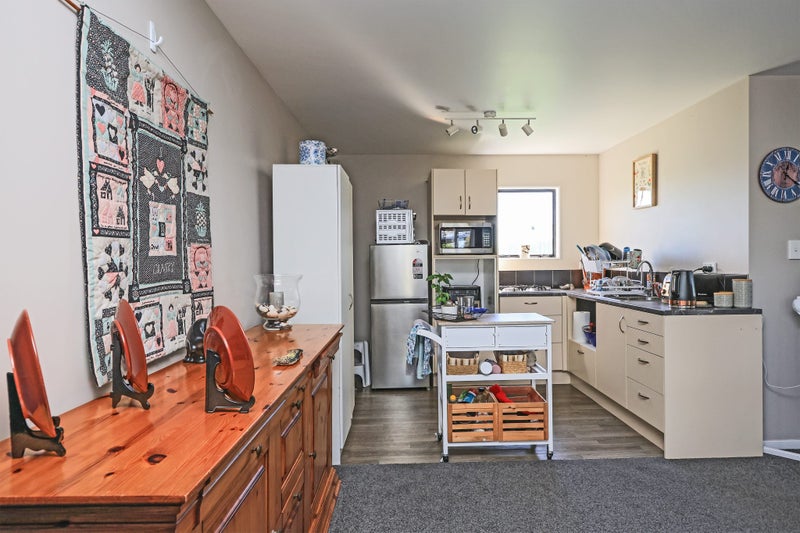 7 Longlands Road East, Longlands, Hastings - Carousel 20