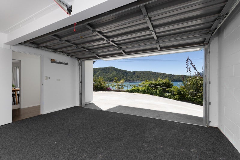 358 Waikawa Road, Waikawa, Picton - Carousel 30