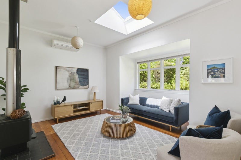 32 Volga Street, Island Bay, Wellington - Carousel 2