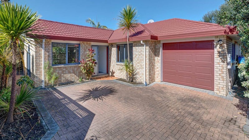 22 Red Hibiscus Road, Stanmore Bay, Whangaparaoa - Carousel 1