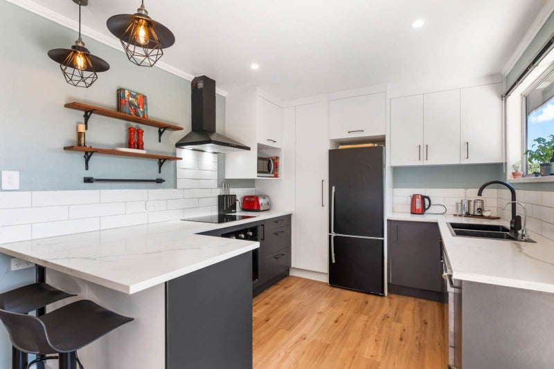 2/57 Solar Road, Glen Eden, Auckland - Carousel 2