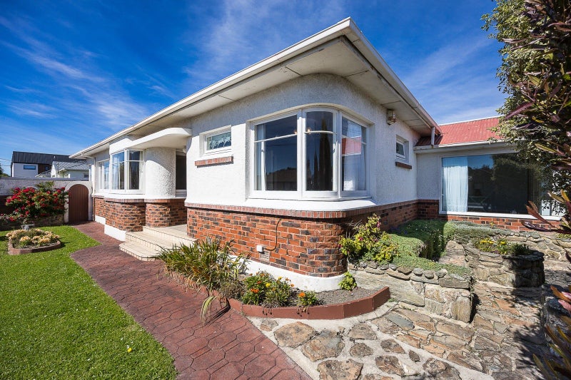 97 Queens Drive, Saint Kilda, Dunedin - Carousel 2