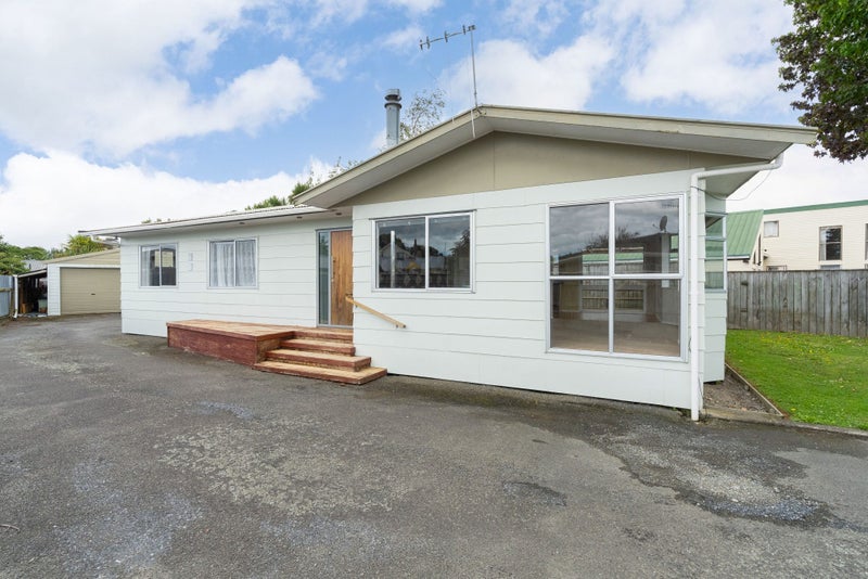 33 Rimu Street, Levin, Levin - Carousel 1