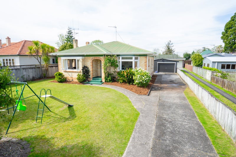 Property Valuation for 8 James Street, Hamilton East, Hamilton Trade