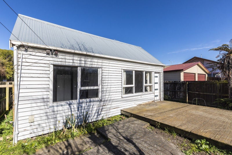 8 Bass Street, Woolston, Christchurch - Carousel 14