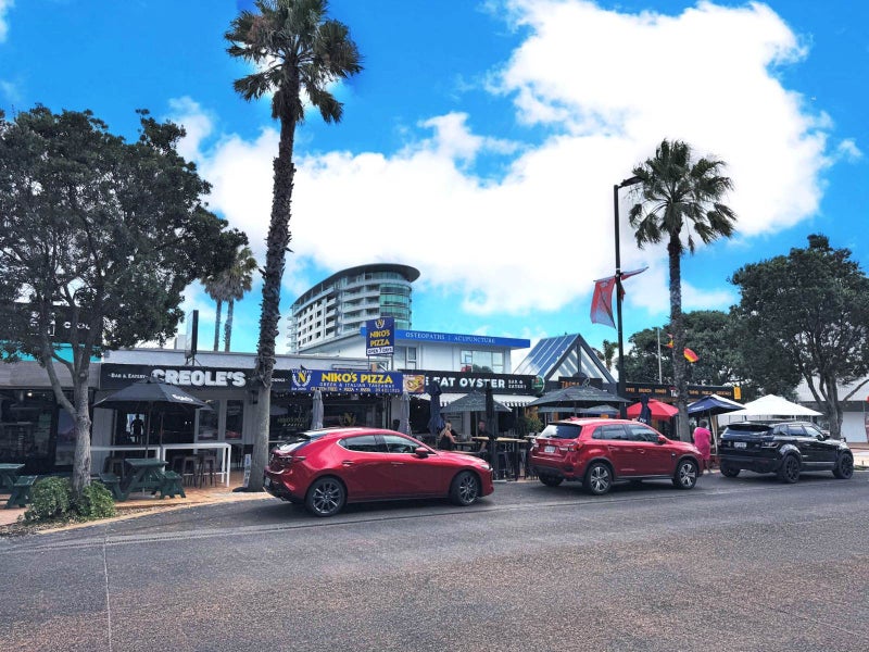 31 The Ritz, Orewa, Orewa - Carousel 41