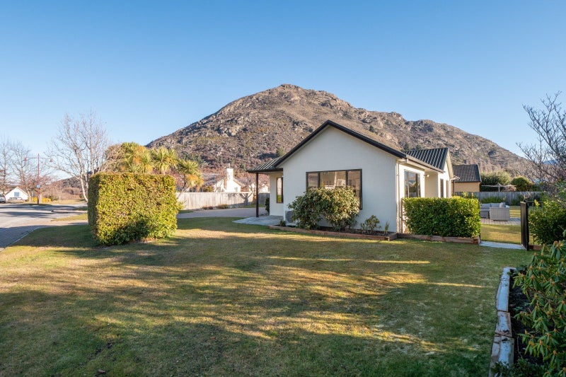 2 Magnolia Place, Frankton, Queenstown - Carousel 2