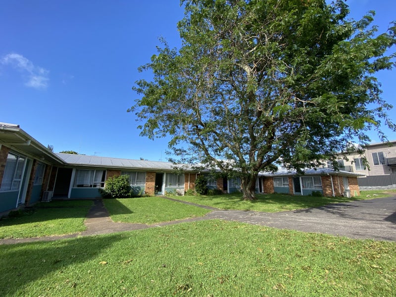 15B Clarke Road, Onehunga, Auckland - Carousel 1