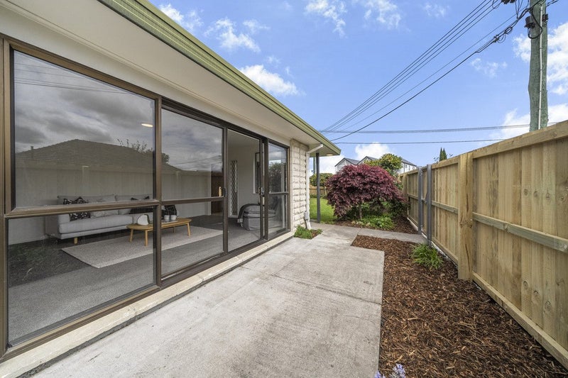 2B Barclay Place, Burwood, Christchurch - Carousel 2