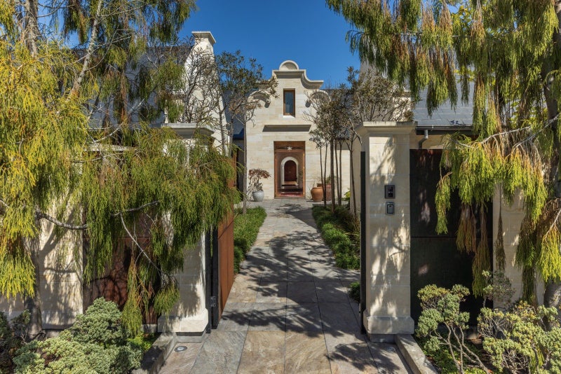 29 Garden Road, Merivale, Christchurch - Carousel 2