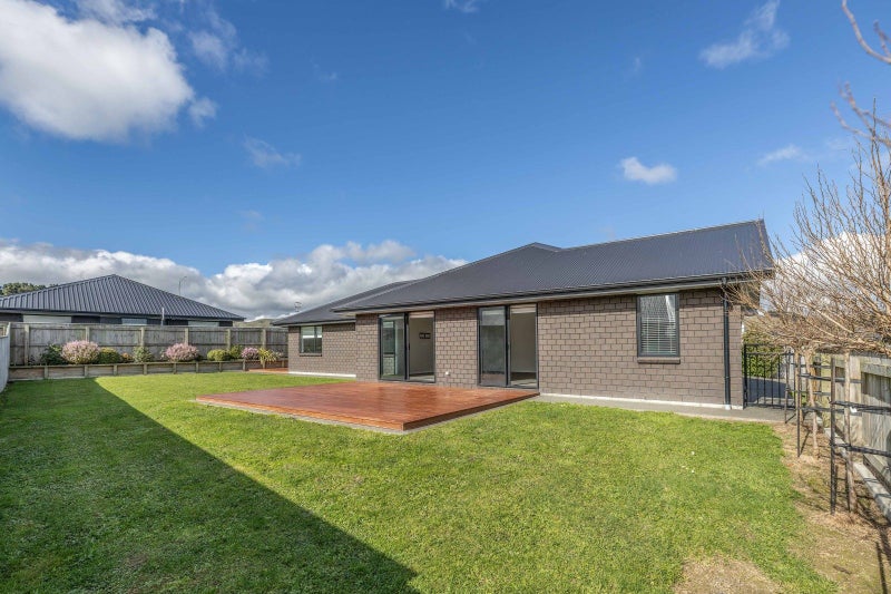 6 Corsica Court, Fitzherbert, Palmerston North - Carousel 21