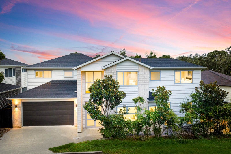 21F  Stamford Crescent, Flat Bush, Manukau City, Auckland - Carousel 1