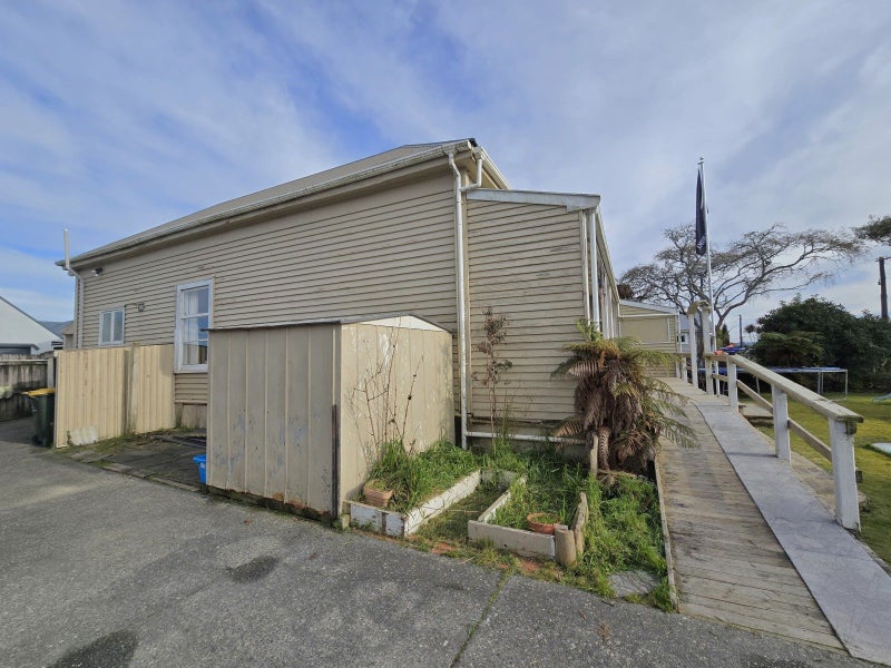 219 Hampden Street, Hokitika - Carousel 25