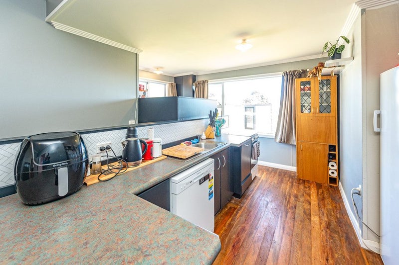 53 Thatcher Street, Castlecliff, Whanganui - Carousel 2