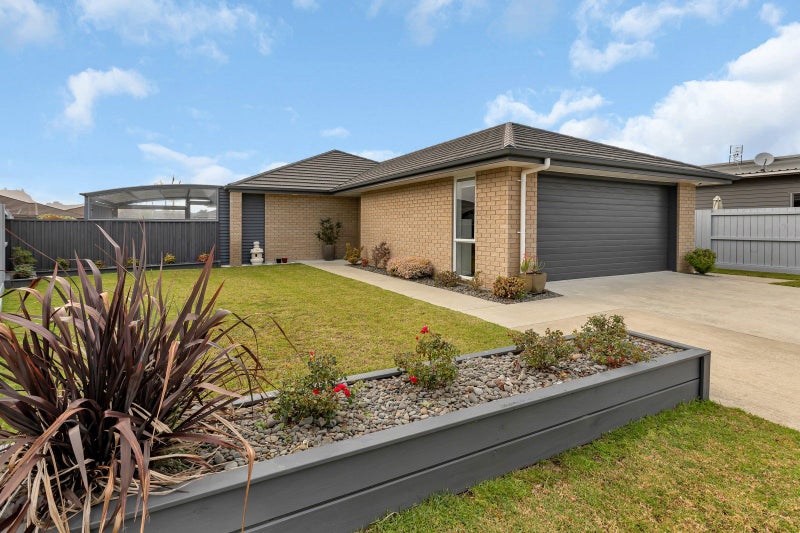 6 Kamahi Place, One Tree Point - Carousel 19