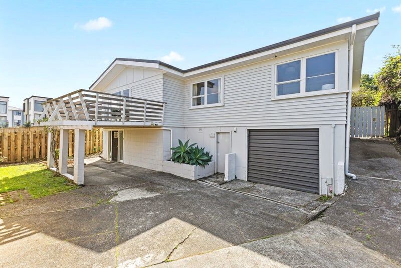 1/14 Reeves Road, Pakuranga, Auckland - Carousel 1