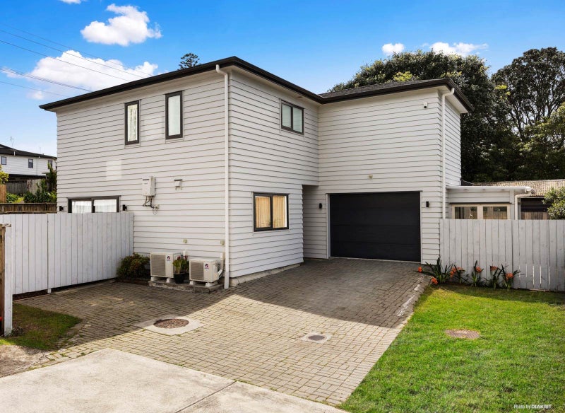 264A New Windsor Road, New Windsor, Auckland - Carousel 1