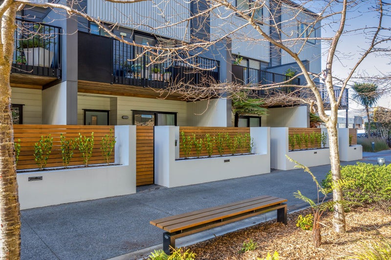 12/36D Welles Street, Christchurch Central, Christchurch - Carousel 1