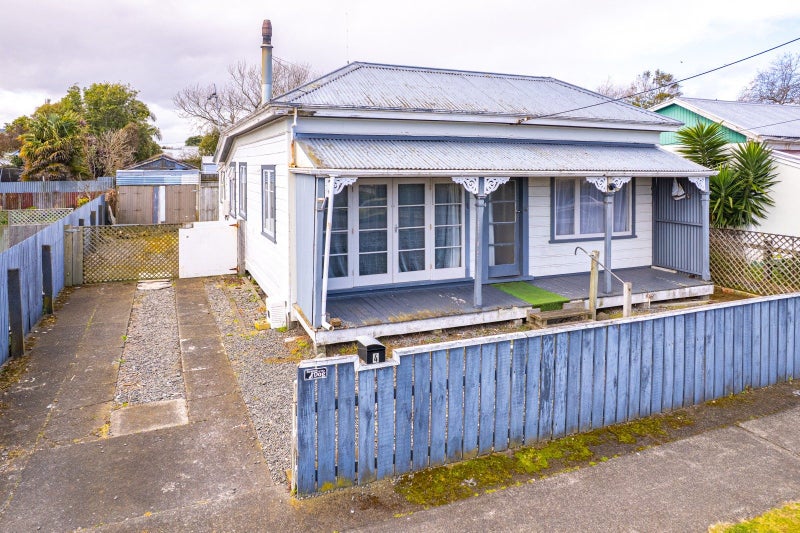 4 Lowther Street, Whanganui, Whanganui - Carousel 1