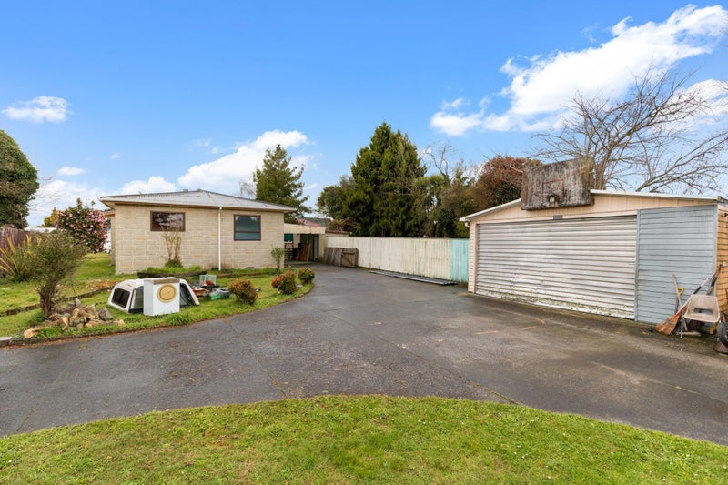 17 Crathie Crescent, Tokoroa, Tokoroa - Carousel 2