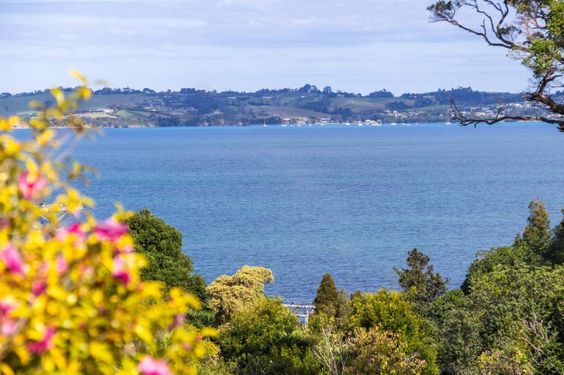 1 Pigeon Place, Tāwharanui Peninsula, Matakana - Carousel 2