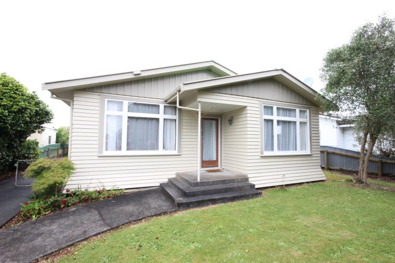 39 South Street, West End, Palmerston North - Carousel 1