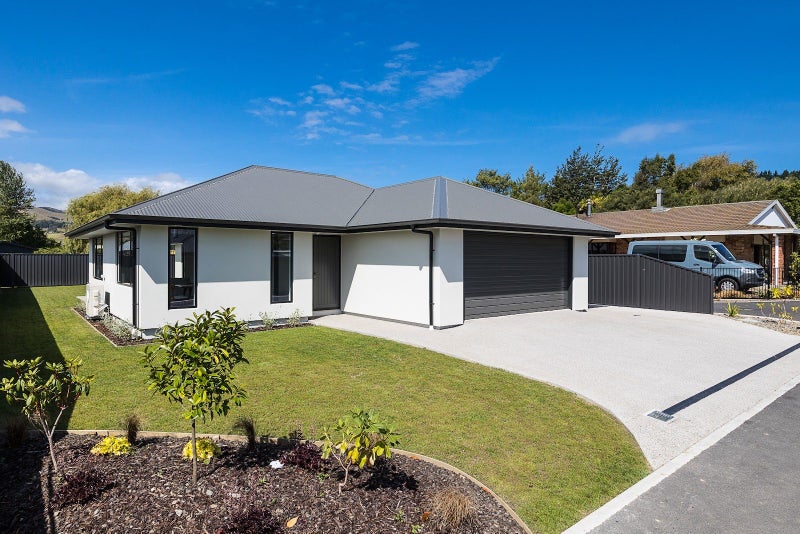 8 Magnolia Lane, Mosgiel, Mosgiel - Carousel 1